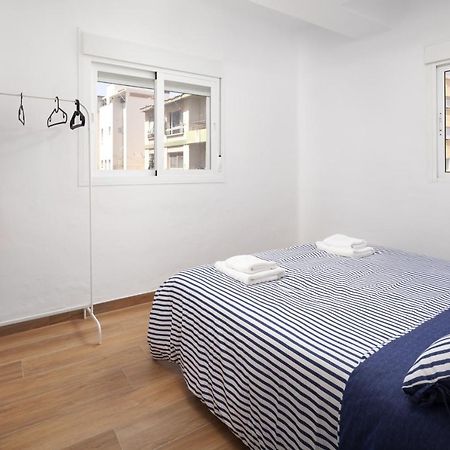 Apartamento Nuria Торре-дель-Мар Экстерьер фото