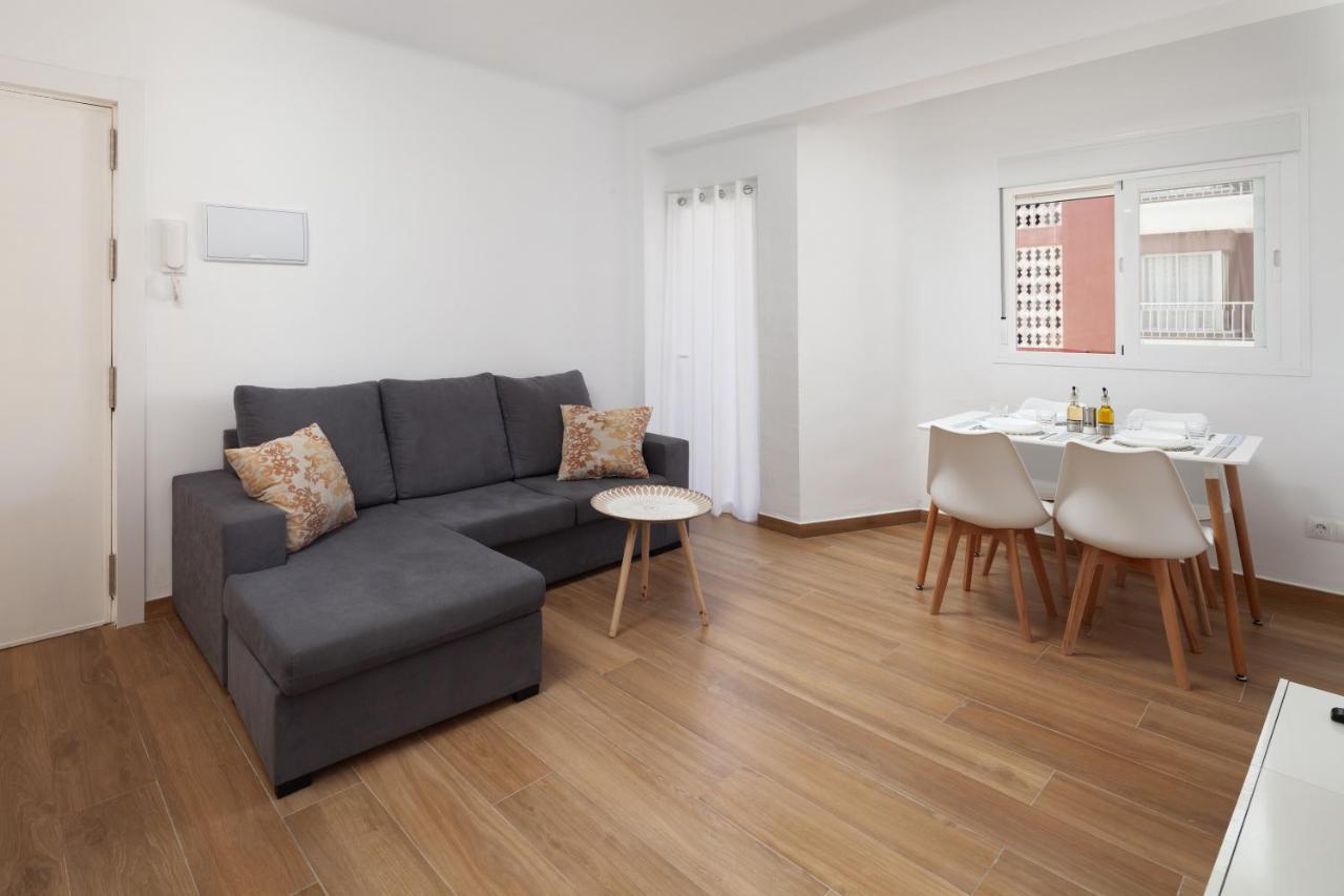 Apartamento Nuria Торре-дель-Мар Экстерьер фото